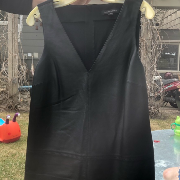 Tank - Picture 2 of 4